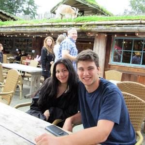 Meet your Posher, Shawleena